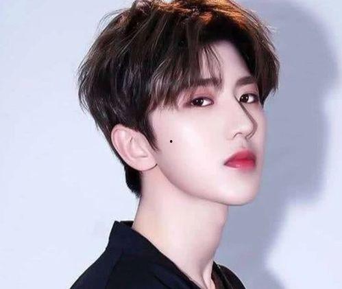 娱乐吃瓜君大鼻子男星,娱乐吃瓜君揭秘娱乐圈背后的秘密